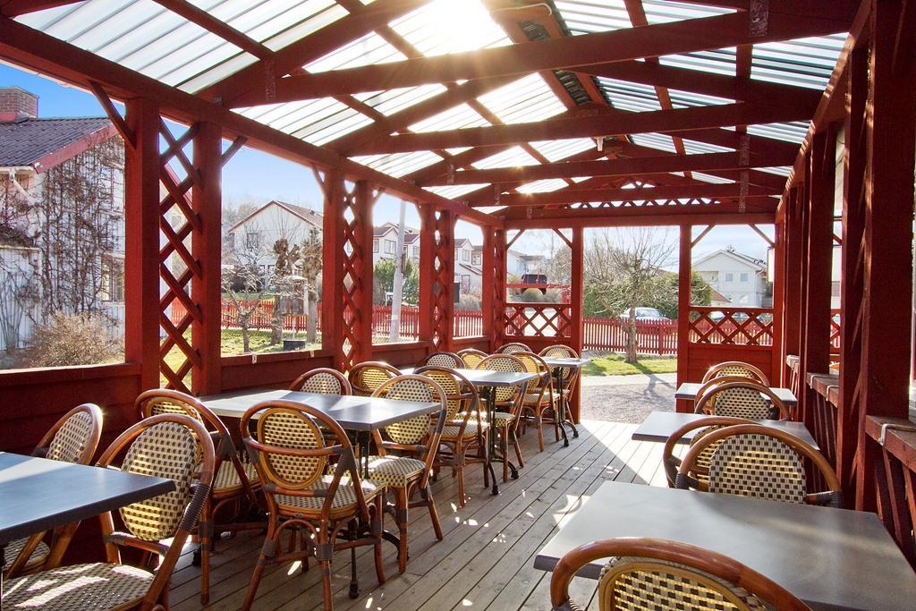 Vårgårda Hotell Mikaelsgarden מראה חיצוני תמונה