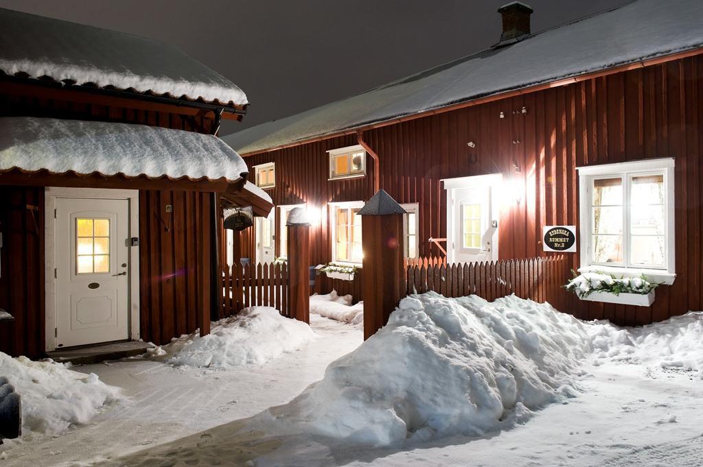 Vårgårda Hotell Mikaelsgarden מראה חיצוני תמונה