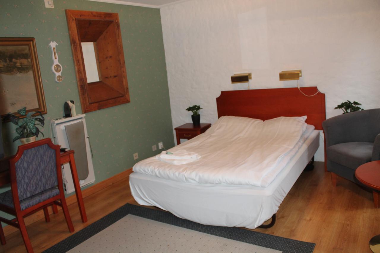 Vårgårda Hotell Mikaelsgarden חדר תמונה