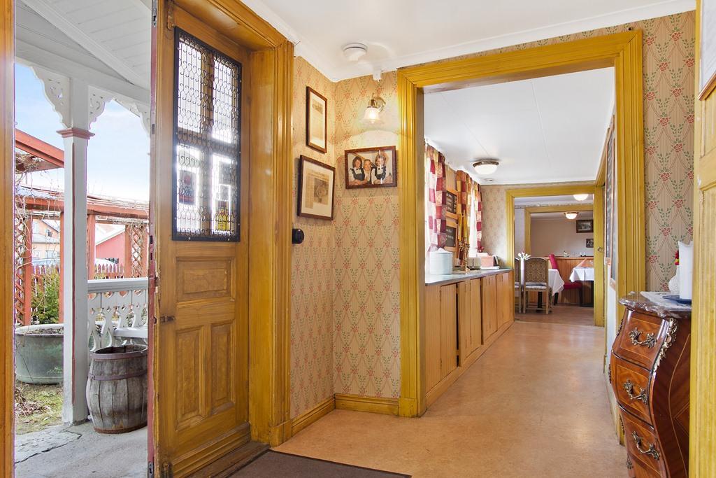 Vårgårda Hotell Mikaelsgarden מראה חיצוני תמונה
