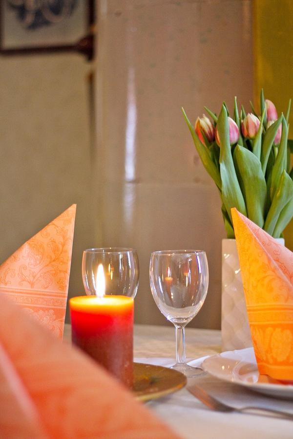 Vårgårda Hotell Mikaelsgarden מראה חיצוני תמונה