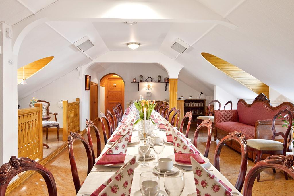 Vårgårda Hotell Mikaelsgarden מראה חיצוני תמונה
